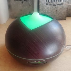 Essential oil diffuser